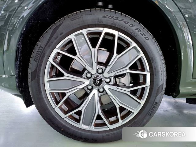 Audi Q5L id 4314759 из Китая 15