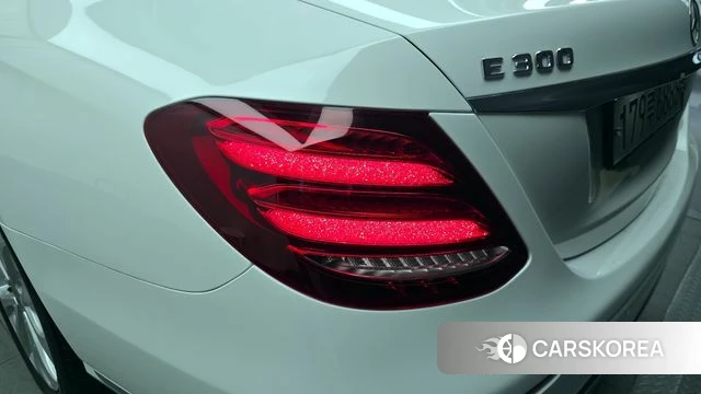 Mercedes-Benz E-Class W213 id 4245293 из Кореи 15