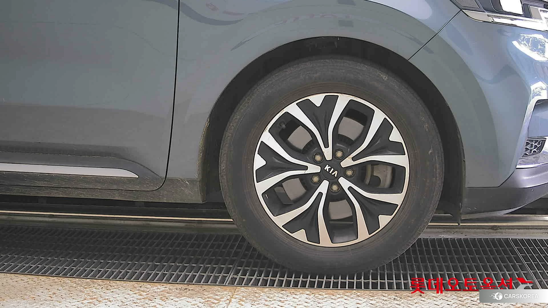 Kia Carnival id 4347376 из Кореи 15