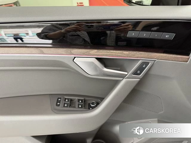 Volkswagen Touareg id 4329156 из Китая 15