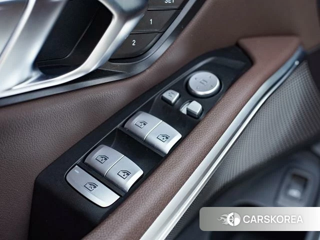 BMW 3 series id 3890792 из Китая 15