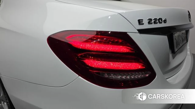 Mercedes-Benz E-Class W213 id 4304378 из Кореи 15