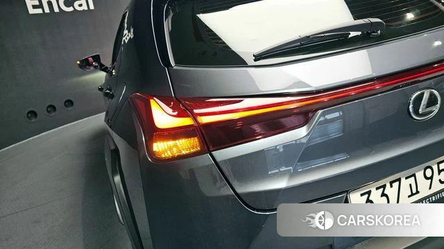 Lexus UX250h id 4388389 из Кореи 15