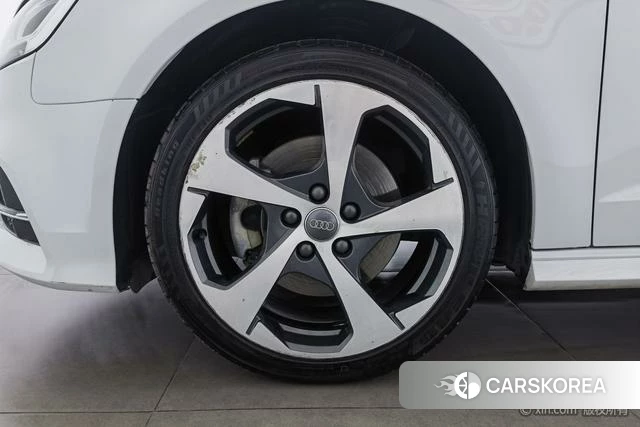 Audi A3 id 4253678 из Китая 15
