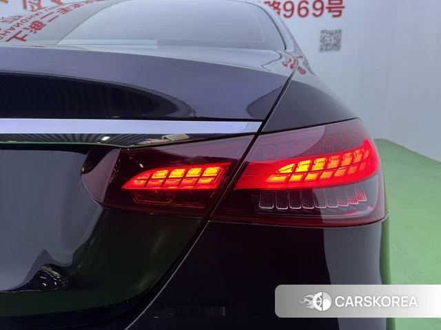 Mercedes-Benz E-class id 4219346 из Китая 15