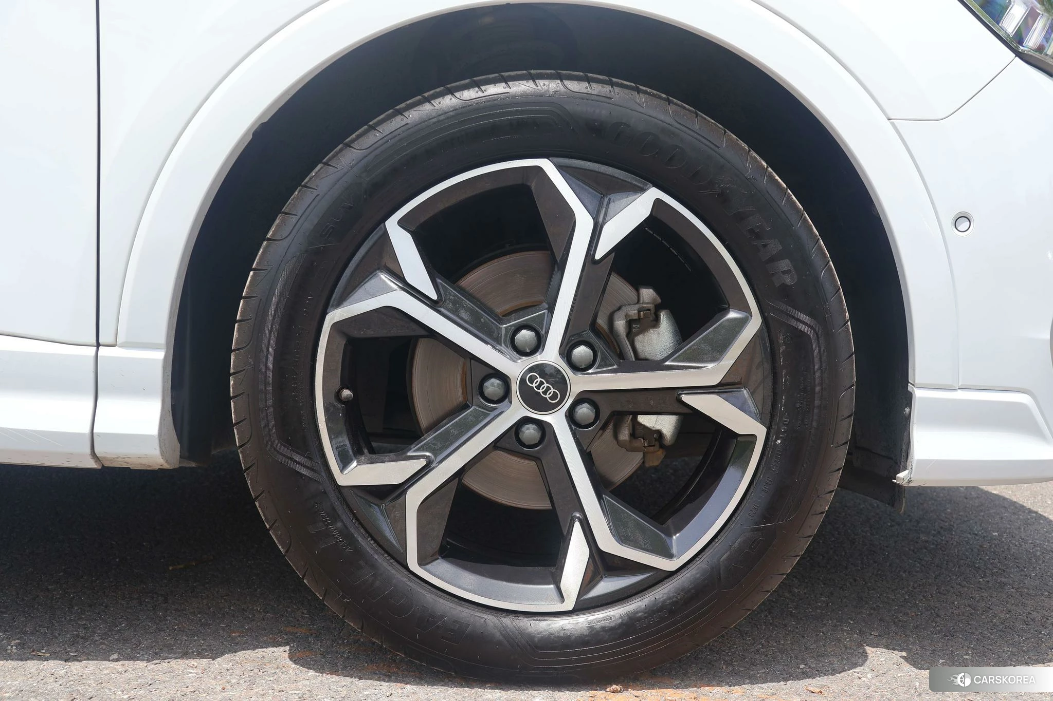 Audi Q3 id 4479241 из Китая 15