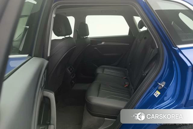 Audi Q5L id 4314085 из Китая 15