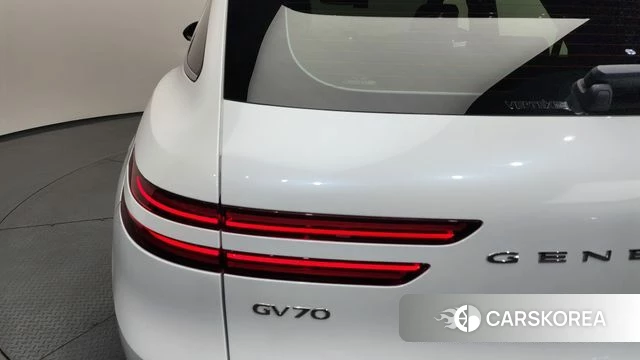 Genesis GV70 id 4194966 из Кореи 15