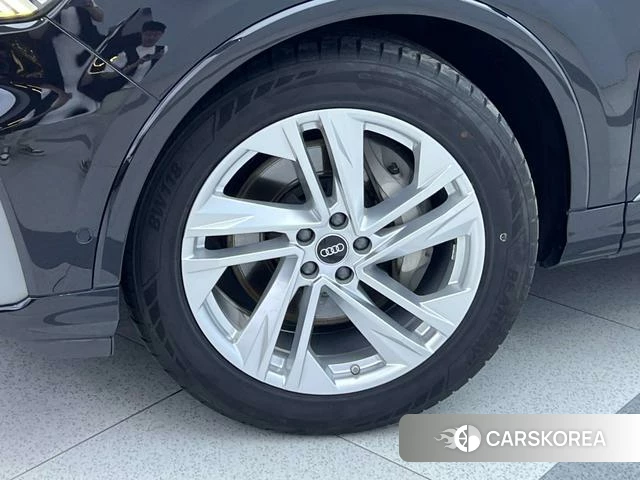 Audi Q7 id 4367441 из Китая 15