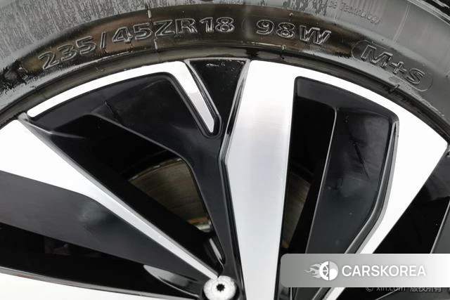 Volkswagen Passat id 4210371 из Китая 14