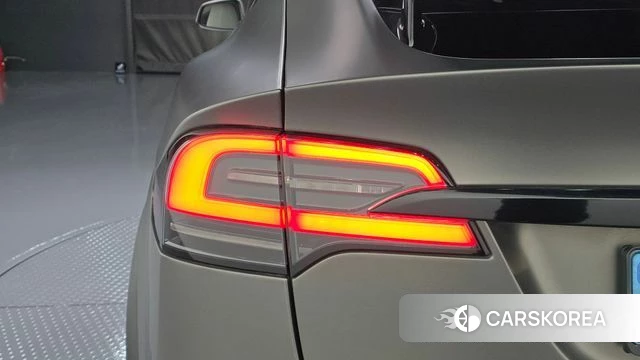 Tesla Model X id 4523826 из Кореи 15