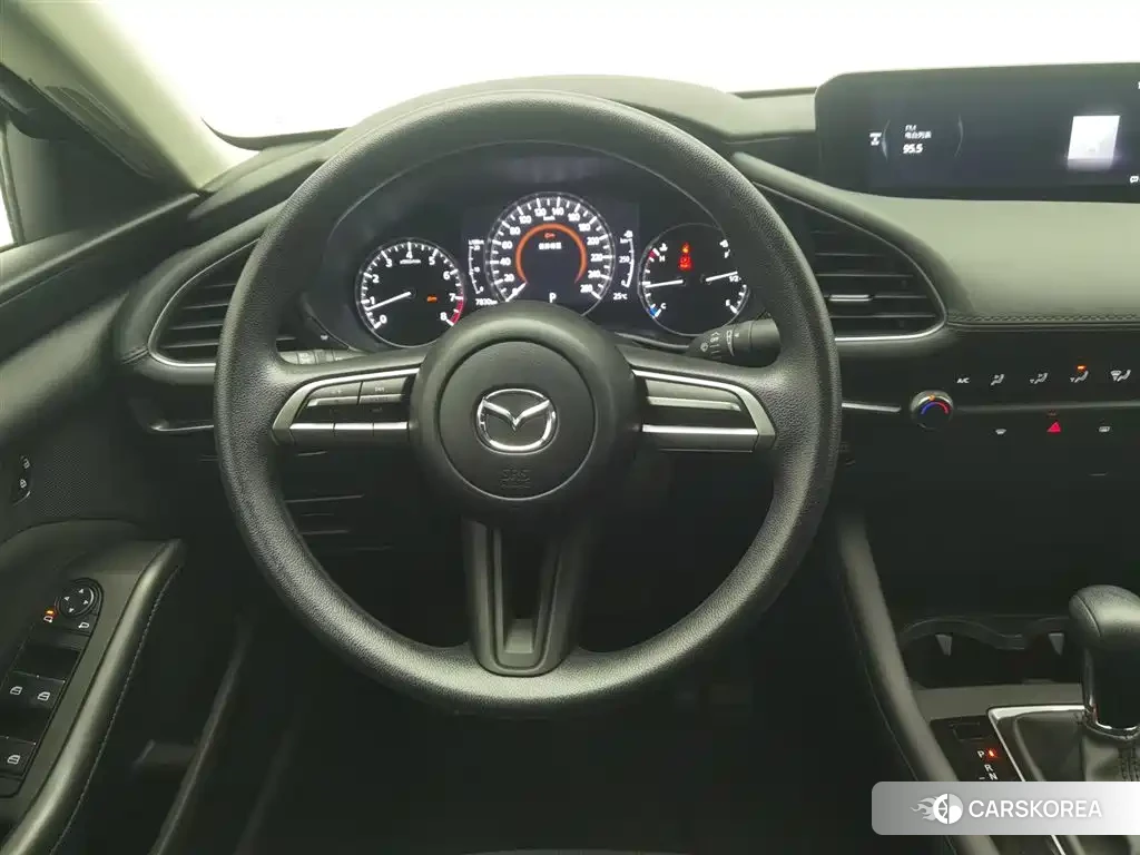 Mazda 3 id 4538889 из Китая 15