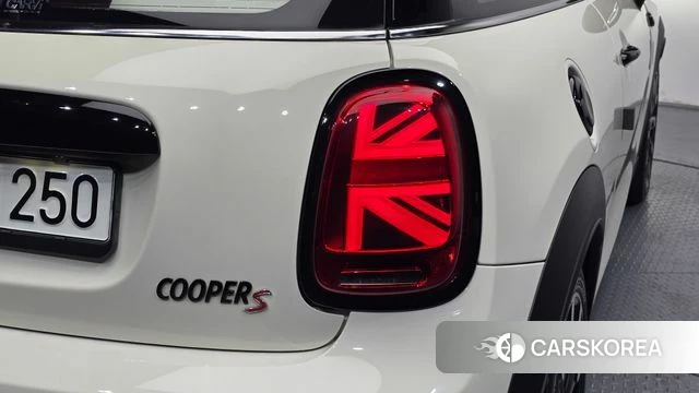 Mini Cooper S id 4735728 из Кореи 15