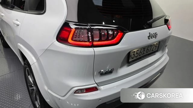 Jeep Cherokee (KL) id 4325164 из Кореи 15