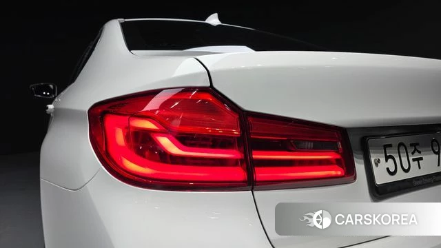 BMW 5 Series (G30) id 4918788 из Кореи 15