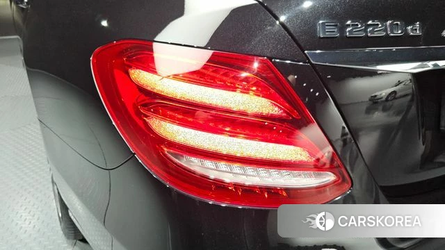 Mercedes-Benz E-Class W213 id 4331580 из Кореи 15