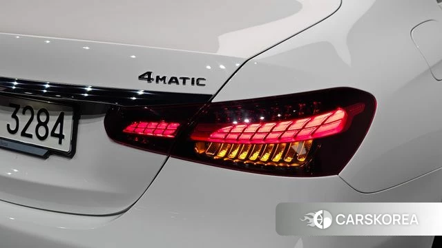 Mercedes-Benz E-Class W213 id 4898445 из Кореи 15