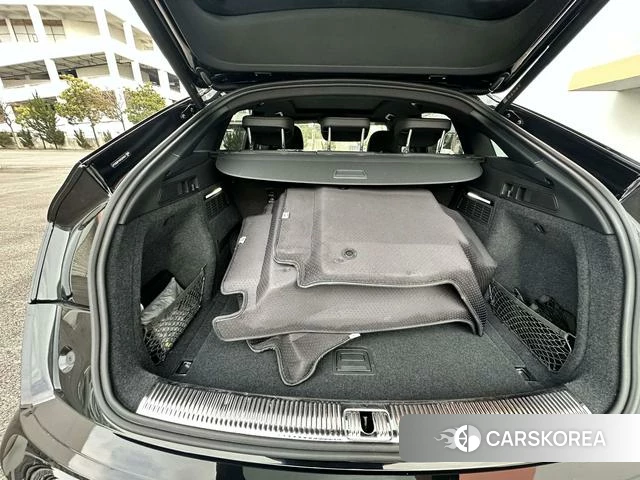 Audi Q5L Sportback id 4238371 из Китая 15