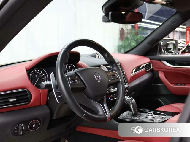 Maserati Levante id 4238870 из Китая 15