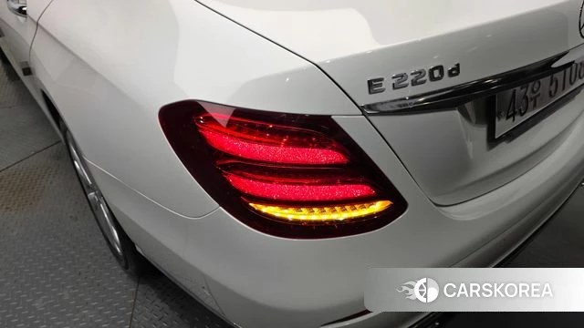 Mercedes-Benz E-Class W213 id 4435297 из Кореи 15