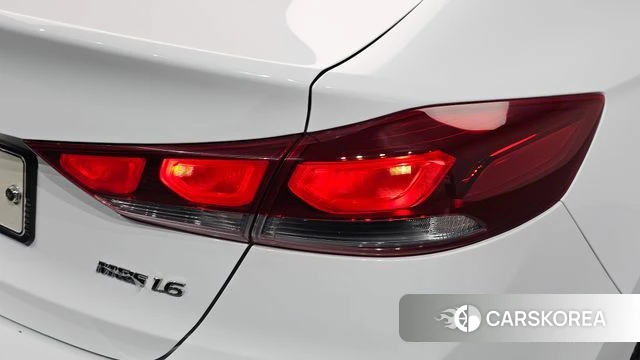 Hyundai Avante AD id 4918910 из Кореи 15