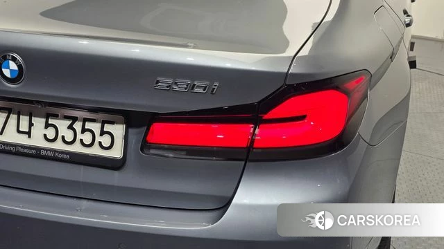 BMW 5 Series (G30) id 4591757 из Кореи 15