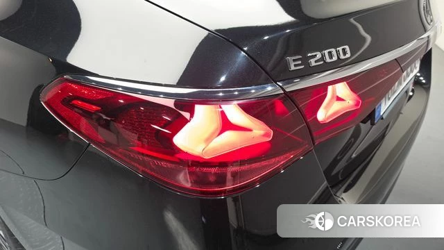 Mercedes-Benz E-Class W214 id 4248186 из Кореи 15