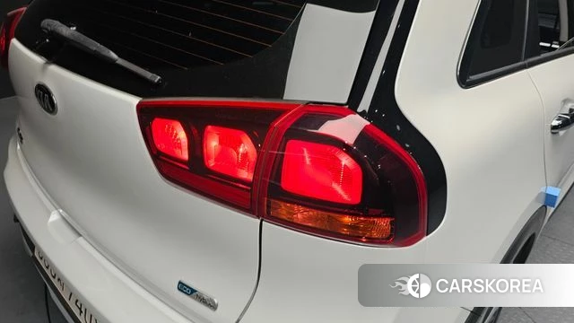 Kia The New Niro id 4384141 из Кореи 15