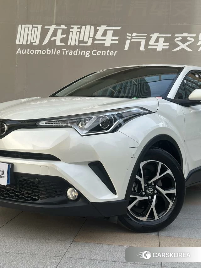 Toyota C-HR id 4353634 из Китая 15