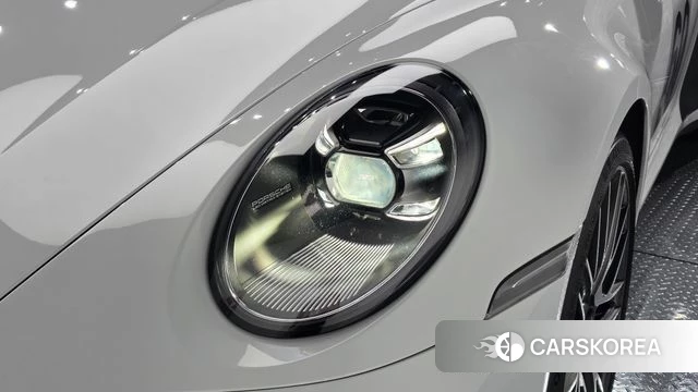 Porsche 911(992) id 4671379 из Кореи 15