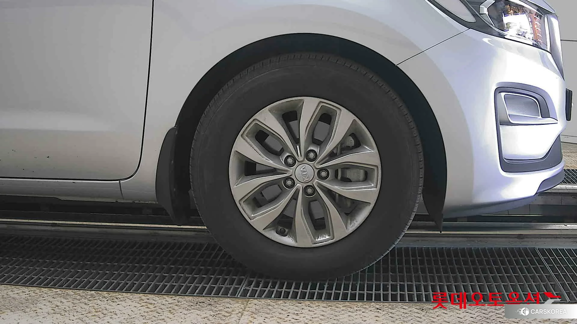 Kia Carnival id 4296870 из Кореи 15