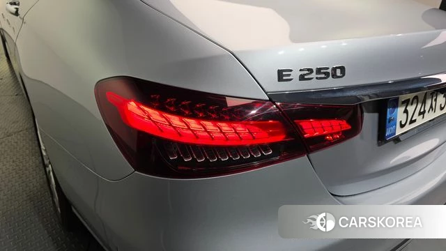 Mercedes-Benz E-Class W213 id 4231990 из Кореи 15