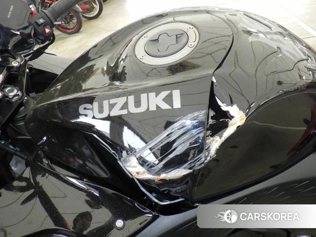 Suzuki GSX1300R HAYABUSA id 3947613 из Японии 15