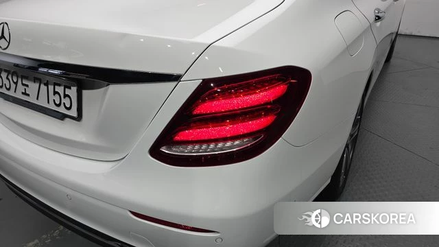 Mercedes-Benz E-Class W213 id 4384638 из Кореи 15