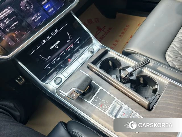 Audi A6L id 4259257 из Китая 15