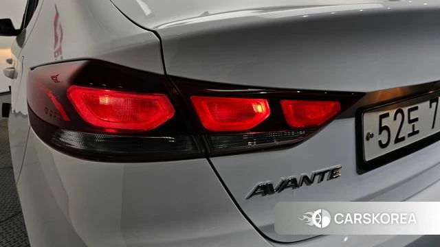 Hyundai Avante AD id 4197179 из Кореи 15