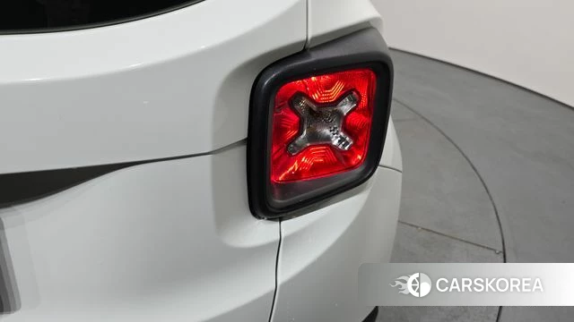 Jeep Renegade id 4294671 из Кореи 15