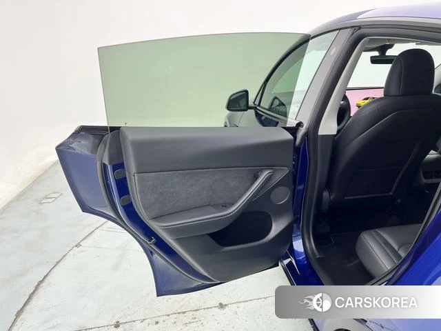 Tesla Model Y id 4213321 из Китая 15