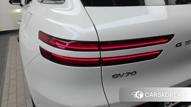 Genesis GV70 id 4757983 из Кореи 15