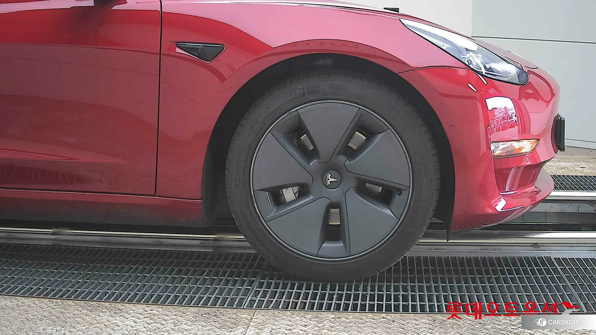 Tesla Model 3 Long Range id 3875663 из Кореи 13