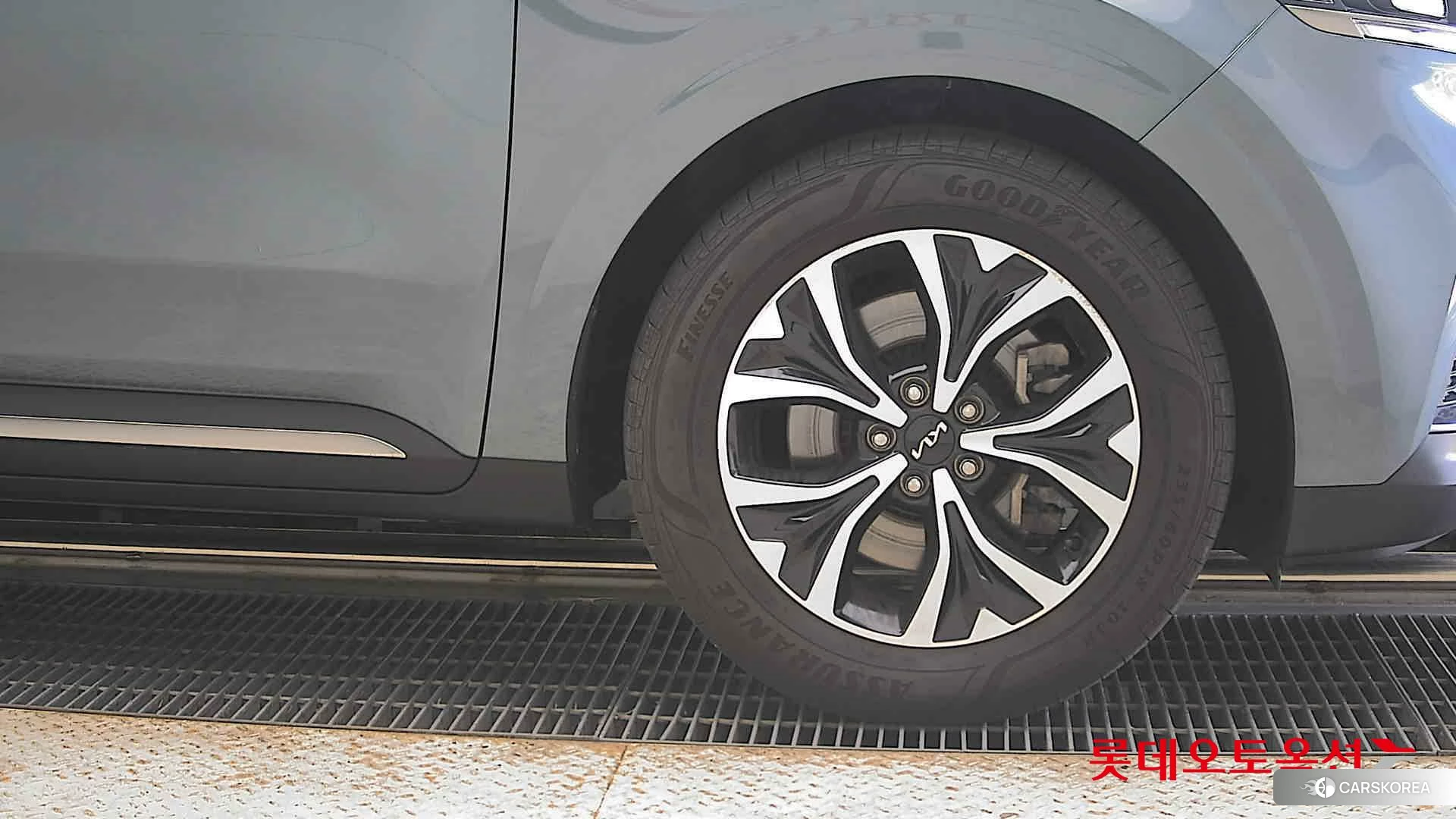 Kia Carnival id 4669077 из Кореи 15