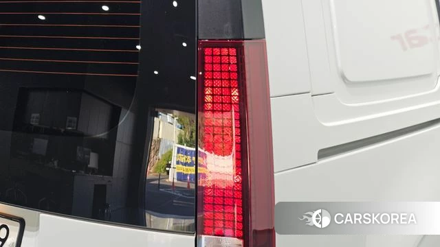 Hyundai Staria id 4935971 из Кореи 15