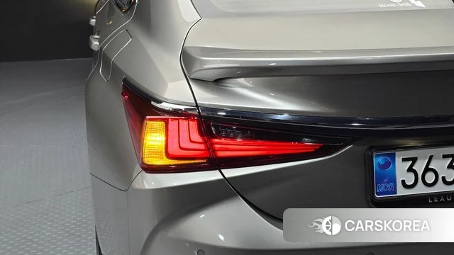 Lexus ES300h 7th generation id 4515750 из Кореи 15