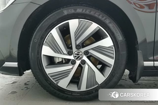 Volkswagen Magotan PHEV id 4271064 из Китая 15