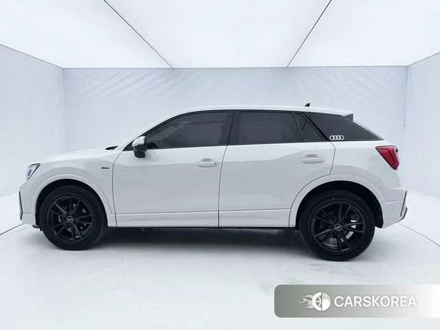 Audi Q2L id 4276473 из Китая 15