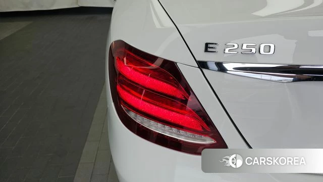 Mercedes-Benz E-Class W213 id 4507802 из Кореи 15