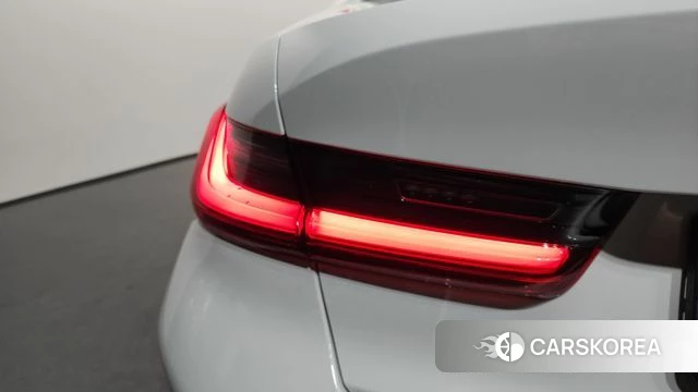 BMW 3 Series (G20) id 4618451 из Кореи 15