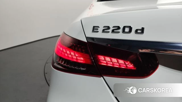 Mercedes-Benz E-Class W213 id 4495953 из Кореи 15