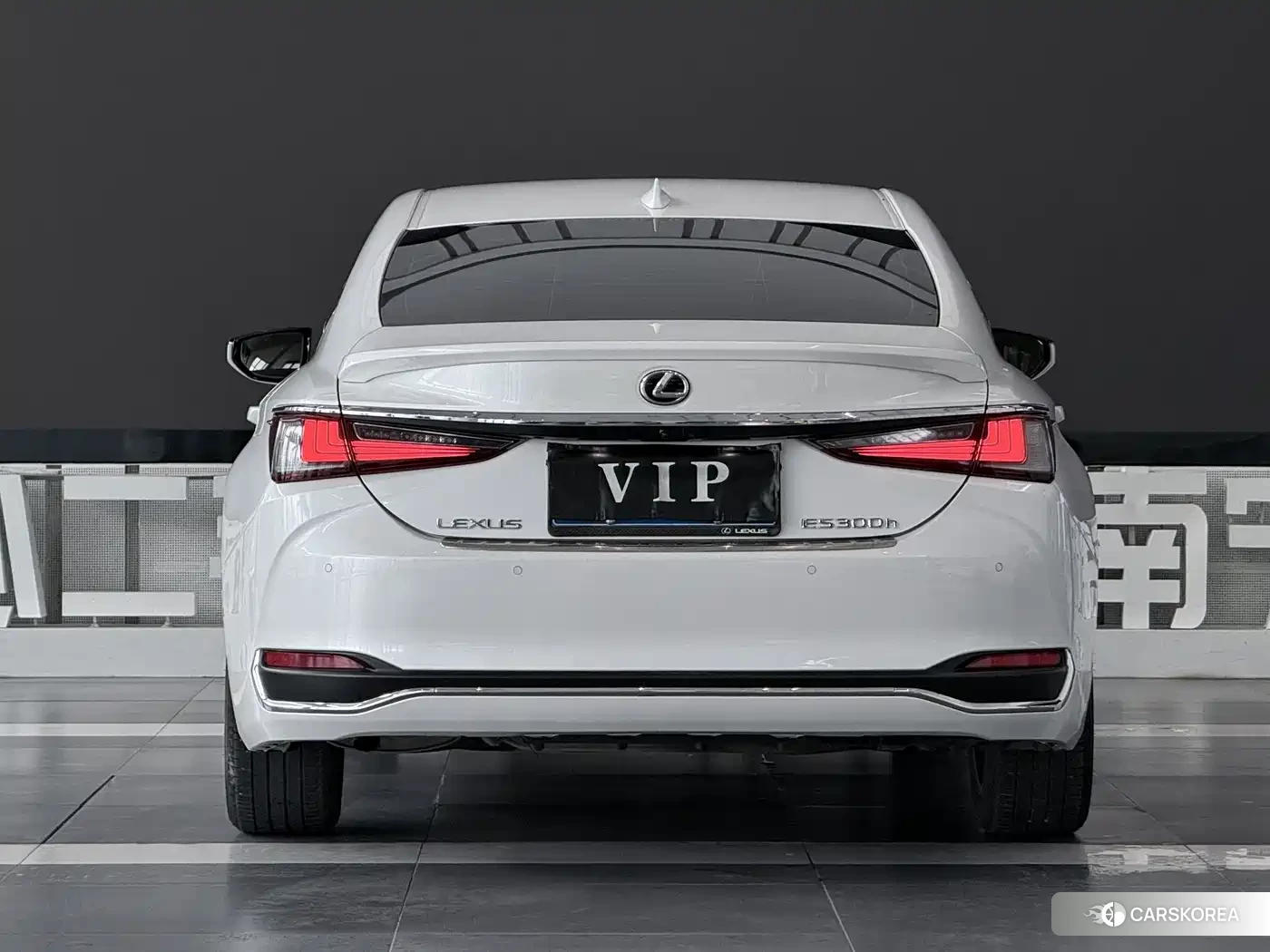 Lexus ES id 4576556 из Китая 15