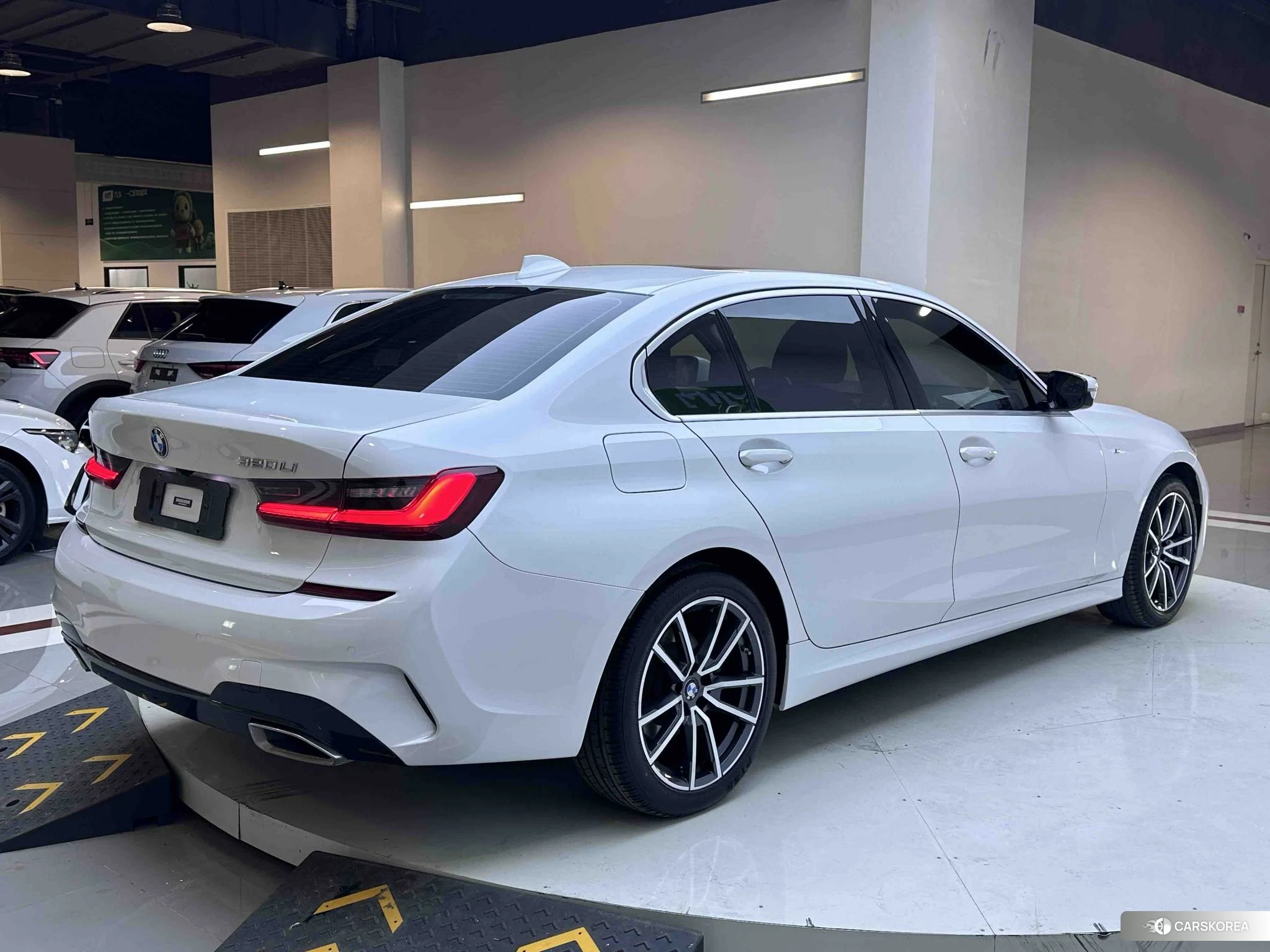 BMW 3 series id 4485449 из Китая 15